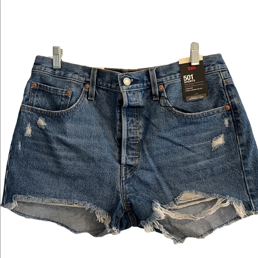 NWT.  Levi’s 501 Original High Rise Denim Shorts
